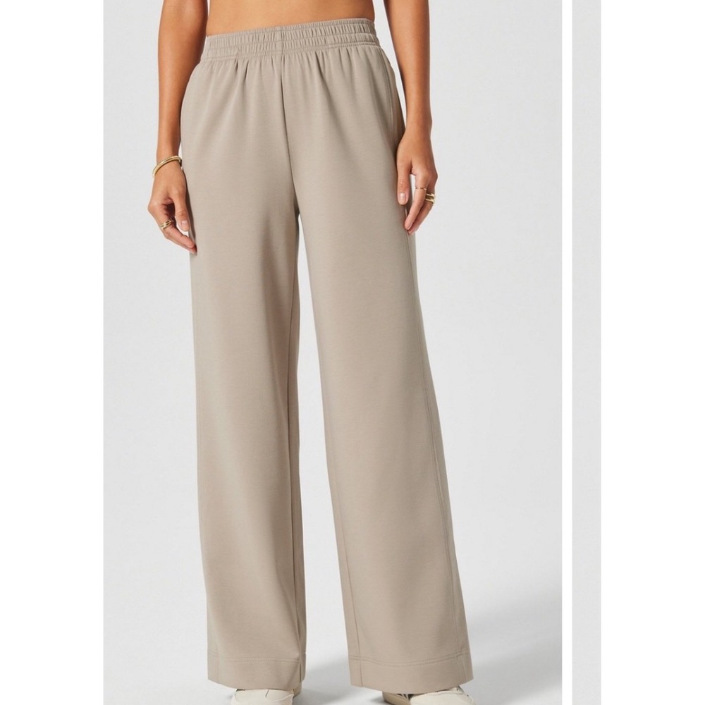 Fabletics Wide Leg Seamed Sweat Pants Size Large Athleisure